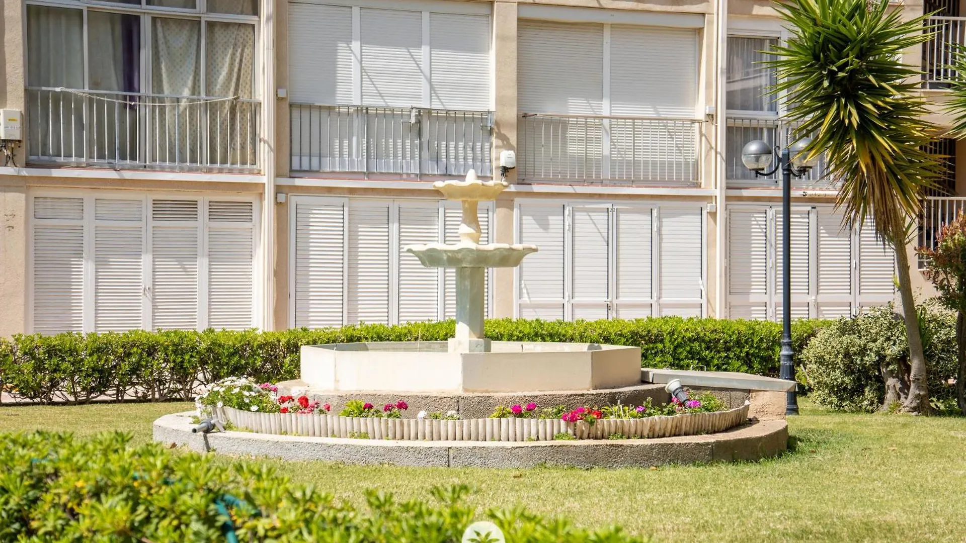 Mediterranean Way - Paradis Playa B-32 La Pineda 0*,  Spain